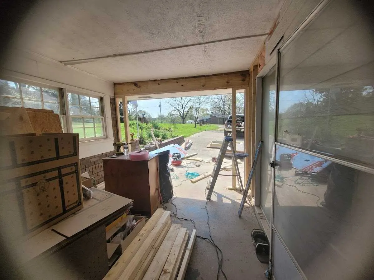 Air movers and dehumidifier for Drying & Dehumidification in Upper Saucon